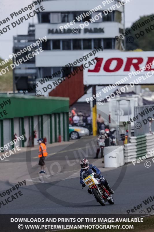 Vintage motorcycle club;eventdigitalimages;mallory park;mallory park trackday photographs;no limits trackdays;peter wileman photography;trackday digital images;trackday photos;vmcc festival 1000 bikes photographs