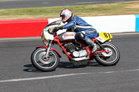 Vintage-motorcycle-club;eventdigitalimages;mallory-park;mallory-park-trackday-photographs;no-limits-trackdays;peter-wileman-photography;trackday-digital-images;trackday-photos;vmcc-festival-1000-bikes-photographs