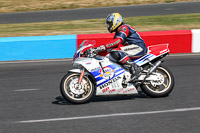 Vintage-motorcycle-club;eventdigitalimages;mallory-park;mallory-park-trackday-photographs;no-limits-trackdays;peter-wileman-photography;trackday-digital-images;trackday-photos;vmcc-festival-1000-bikes-photographs