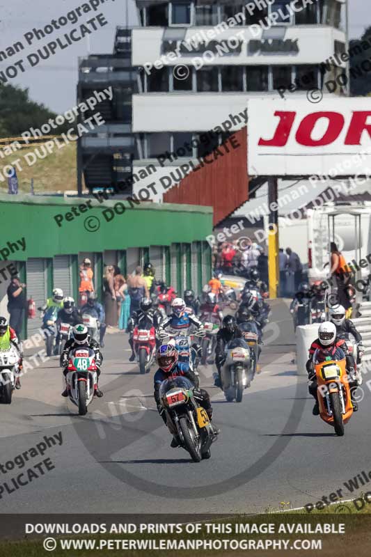Vintage motorcycle club;eventdigitalimages;mallory park;mallory park trackday photographs;no limits trackdays;peter wileman photography;trackday digital images;trackday photos;vmcc festival 1000 bikes photographs