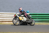 Vintage-motorcycle-club;eventdigitalimages;mallory-park;mallory-park-trackday-photographs;no-limits-trackdays;peter-wileman-photography;trackday-digital-images;trackday-photos;vmcc-festival-1000-bikes-photographs