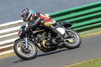 Vintage-motorcycle-club;eventdigitalimages;mallory-park;mallory-park-trackday-photographs;no-limits-trackdays;peter-wileman-photography;trackday-digital-images;trackday-photos;vmcc-festival-1000-bikes-photographs