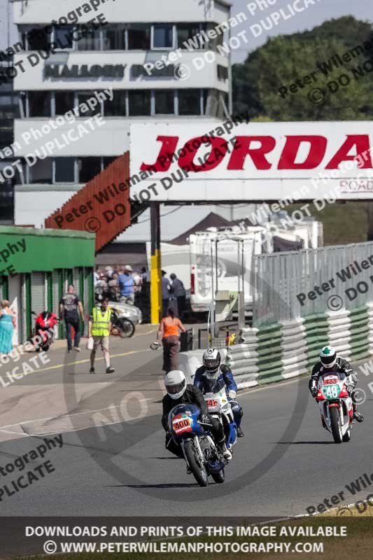 Vintage motorcycle club;eventdigitalimages;mallory park;mallory park trackday photographs;no limits trackdays;peter wileman photography;trackday digital images;trackday photos;vmcc festival 1000 bikes photographs