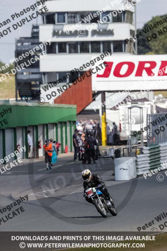Vintage motorcycle club;eventdigitalimages;mallory park;mallory park trackday photographs;no limits trackdays;peter wileman photography;trackday digital images;trackday photos;vmcc festival 1000 bikes photographs