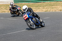 Vintage-motorcycle-club;eventdigitalimages;mallory-park;mallory-park-trackday-photographs;no-limits-trackdays;peter-wileman-photography;trackday-digital-images;trackday-photos;vmcc-festival-1000-bikes-photographs