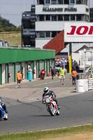 Vintage-motorcycle-club;eventdigitalimages;mallory-park;mallory-park-trackday-photographs;no-limits-trackdays;peter-wileman-photography;trackday-digital-images;trackday-photos;vmcc-festival-1000-bikes-photographs