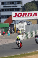 Vintage-motorcycle-club;eventdigitalimages;mallory-park;mallory-park-trackday-photographs;no-limits-trackdays;peter-wileman-photography;trackday-digital-images;trackday-photos;vmcc-festival-1000-bikes-photographs