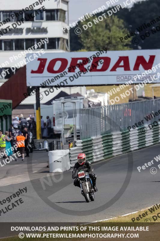Vintage motorcycle club;eventdigitalimages;mallory park;mallory park trackday photographs;no limits trackdays;peter wileman photography;trackday digital images;trackday photos;vmcc festival 1000 bikes photographs