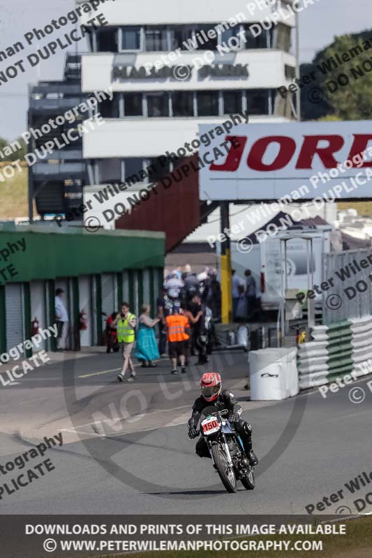 Vintage motorcycle club;eventdigitalimages;mallory park;mallory park trackday photographs;no limits trackdays;peter wileman photography;trackday digital images;trackday photos;vmcc festival 1000 bikes photographs