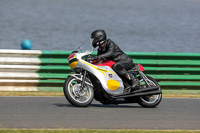 Vintage-motorcycle-club;eventdigitalimages;mallory-park;mallory-park-trackday-photographs;no-limits-trackdays;peter-wileman-photography;trackday-digital-images;trackday-photos;vmcc-festival-1000-bikes-photographs