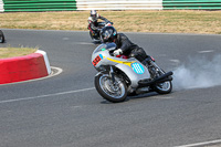 Vintage-motorcycle-club;eventdigitalimages;mallory-park;mallory-park-trackday-photographs;no-limits-trackdays;peter-wileman-photography;trackday-digital-images;trackday-photos;vmcc-festival-1000-bikes-photographs