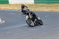 Vintage-motorcycle-club;eventdigitalimages;mallory-park;mallory-park-trackday-photographs;no-limits-trackdays;peter-wileman-photography;trackday-digital-images;trackday-photos;vmcc-festival-1000-bikes-photographs