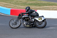 Vintage-motorcycle-club;eventdigitalimages;mallory-park;mallory-park-trackday-photographs;no-limits-trackdays;peter-wileman-photography;trackday-digital-images;trackday-photos;vmcc-festival-1000-bikes-photographs