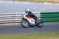 Vintage-motorcycle-club;eventdigitalimages;mallory-park;mallory-park-trackday-photographs;no-limits-trackdays;peter-wileman-photography;trackday-digital-images;trackday-photos;vmcc-festival-1000-bikes-photographs