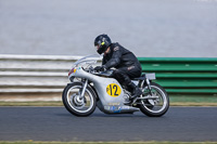 Vintage-motorcycle-club;eventdigitalimages;mallory-park;mallory-park-trackday-photographs;no-limits-trackdays;peter-wileman-photography;trackday-digital-images;trackday-photos;vmcc-festival-1000-bikes-photographs