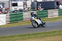 Vintage-motorcycle-club;eventdigitalimages;mallory-park;mallory-park-trackday-photographs;no-limits-trackdays;peter-wileman-photography;trackday-digital-images;trackday-photos;vmcc-festival-1000-bikes-photographs