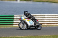 Vintage-motorcycle-club;eventdigitalimages;mallory-park;mallory-park-trackday-photographs;no-limits-trackdays;peter-wileman-photography;trackday-digital-images;trackday-photos;vmcc-festival-1000-bikes-photographs