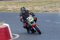 Vintage-motorcycle-club;eventdigitalimages;mallory-park;mallory-park-trackday-photographs;no-limits-trackdays;peter-wileman-photography;trackday-digital-images;trackday-photos;vmcc-festival-1000-bikes-photographs