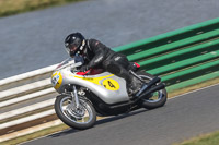 Vintage-motorcycle-club;eventdigitalimages;mallory-park;mallory-park-trackday-photographs;no-limits-trackdays;peter-wileman-photography;trackday-digital-images;trackday-photos;vmcc-festival-1000-bikes-photographs