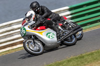 Vintage-motorcycle-club;eventdigitalimages;mallory-park;mallory-park-trackday-photographs;no-limits-trackdays;peter-wileman-photography;trackday-digital-images;trackday-photos;vmcc-festival-1000-bikes-photographs