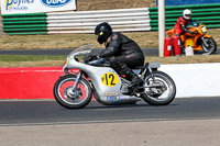 Vintage-motorcycle-club;eventdigitalimages;mallory-park;mallory-park-trackday-photographs;no-limits-trackdays;peter-wileman-photography;trackday-digital-images;trackday-photos;vmcc-festival-1000-bikes-photographs