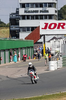 Vintage-motorcycle-club;eventdigitalimages;mallory-park;mallory-park-trackday-photographs;no-limits-trackdays;peter-wileman-photography;trackday-digital-images;trackday-photos;vmcc-festival-1000-bikes-photographs