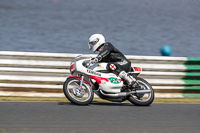 Vintage-motorcycle-club;eventdigitalimages;mallory-park;mallory-park-trackday-photographs;no-limits-trackdays;peter-wileman-photography;trackday-digital-images;trackday-photos;vmcc-festival-1000-bikes-photographs