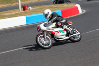 Vintage-motorcycle-club;eventdigitalimages;mallory-park;mallory-park-trackday-photographs;no-limits-trackdays;peter-wileman-photography;trackday-digital-images;trackday-photos;vmcc-festival-1000-bikes-photographs