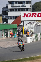 Vintage-motorcycle-club;eventdigitalimages;mallory-park;mallory-park-trackday-photographs;no-limits-trackdays;peter-wileman-photography;trackday-digital-images;trackday-photos;vmcc-festival-1000-bikes-photographs