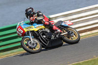 Vintage-motorcycle-club;eventdigitalimages;mallory-park;mallory-park-trackday-photographs;no-limits-trackdays;peter-wileman-photography;trackday-digital-images;trackday-photos;vmcc-festival-1000-bikes-photographs