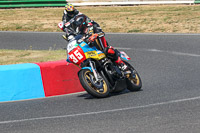 Vintage-motorcycle-club;eventdigitalimages;mallory-park;mallory-park-trackday-photographs;no-limits-trackdays;peter-wileman-photography;trackday-digital-images;trackday-photos;vmcc-festival-1000-bikes-photographs