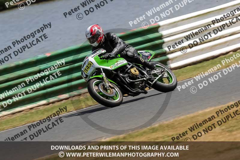 Vintage motorcycle club;eventdigitalimages;mallory park;mallory park trackday photographs;no limits trackdays;peter wileman photography;trackday digital images;trackday photos;vmcc festival 1000 bikes photographs