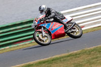 Vintage-motorcycle-club;eventdigitalimages;mallory-park;mallory-park-trackday-photographs;no-limits-trackdays;peter-wileman-photography;trackday-digital-images;trackday-photos;vmcc-festival-1000-bikes-photographs