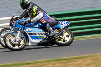 Vintage-motorcycle-club;eventdigitalimages;mallory-park;mallory-park-trackday-photographs;no-limits-trackdays;peter-wileman-photography;trackday-digital-images;trackday-photos;vmcc-festival-1000-bikes-photographs
