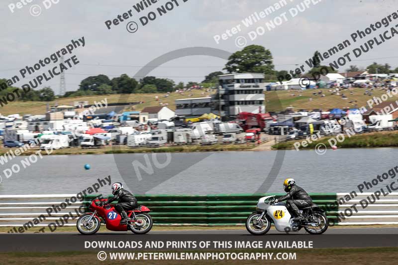 Vintage motorcycle club;eventdigitalimages;mallory park;mallory park trackday photographs;no limits trackdays;peter wileman photography;trackday digital images;trackday photos;vmcc festival 1000 bikes photographs
