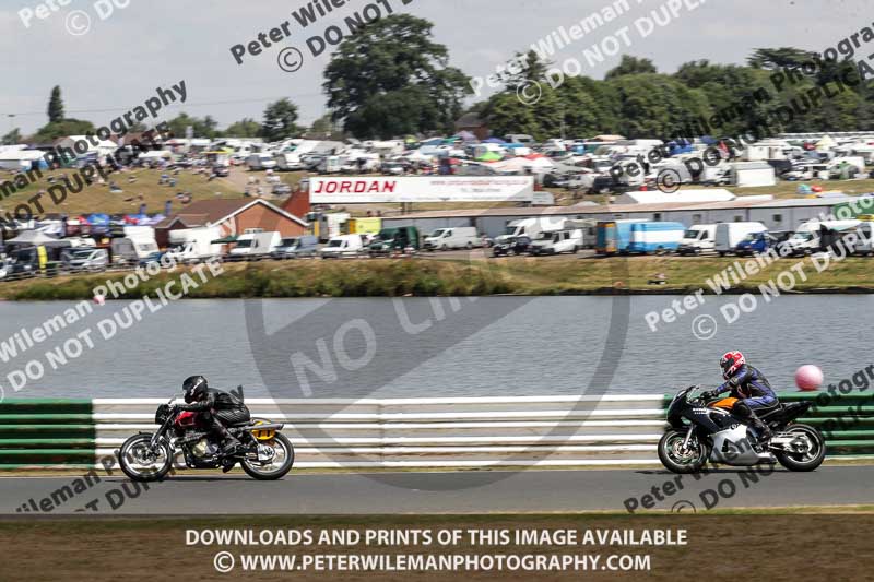 Vintage motorcycle club;eventdigitalimages;mallory park;mallory park trackday photographs;no limits trackdays;peter wileman photography;trackday digital images;trackday photos;vmcc festival 1000 bikes photographs
