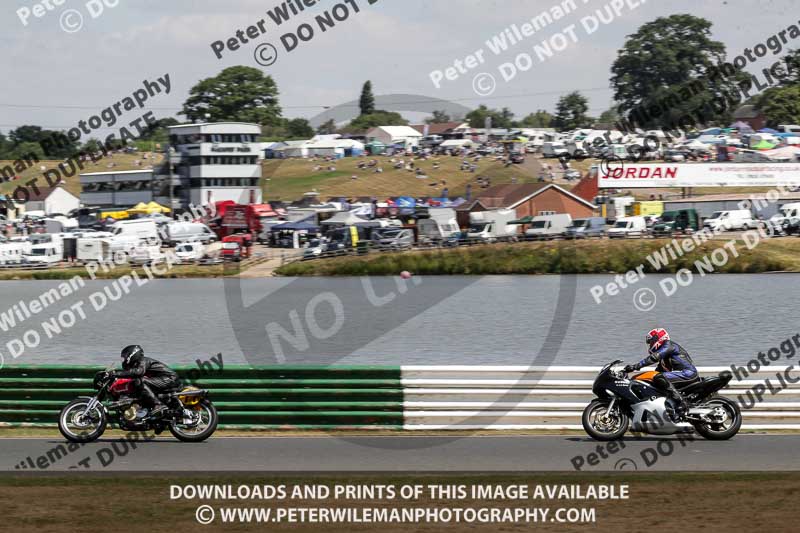Vintage motorcycle club;eventdigitalimages;mallory park;mallory park trackday photographs;no limits trackdays;peter wileman photography;trackday digital images;trackday photos;vmcc festival 1000 bikes photographs