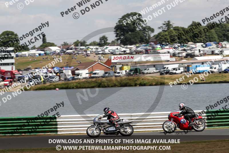 Vintage motorcycle club;eventdigitalimages;mallory park;mallory park trackday photographs;no limits trackdays;peter wileman photography;trackday digital images;trackday photos;vmcc festival 1000 bikes photographs