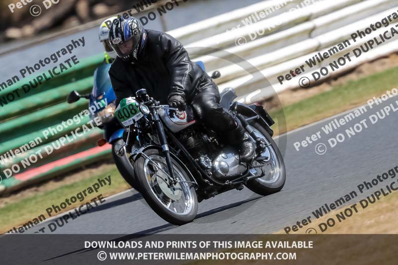 Vintage motorcycle club;eventdigitalimages;mallory park;mallory park trackday photographs;no limits trackdays;peter wileman photography;trackday digital images;trackday photos;vmcc festival 1000 bikes photographs