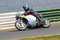 Vintage-motorcycle-club;eventdigitalimages;mallory-park;mallory-park-trackday-photographs;no-limits-trackdays;peter-wileman-photography;trackday-digital-images;trackday-photos;vmcc-festival-1000-bikes-photographs