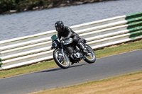 Vintage-motorcycle-club;eventdigitalimages;mallory-park;mallory-park-trackday-photographs;no-limits-trackdays;peter-wileman-photography;trackday-digital-images;trackday-photos;vmcc-festival-1000-bikes-photographs