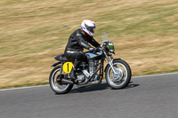 Vintage-motorcycle-club;eventdigitalimages;mallory-park;mallory-park-trackday-photographs;no-limits-trackdays;peter-wileman-photography;trackday-digital-images;trackday-photos;vmcc-festival-1000-bikes-photographs