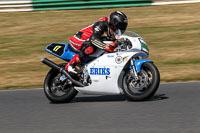 Vintage-motorcycle-club;eventdigitalimages;mallory-park;mallory-park-trackday-photographs;no-limits-trackdays;peter-wileman-photography;trackday-digital-images;trackday-photos;vmcc-festival-1000-bikes-photographs