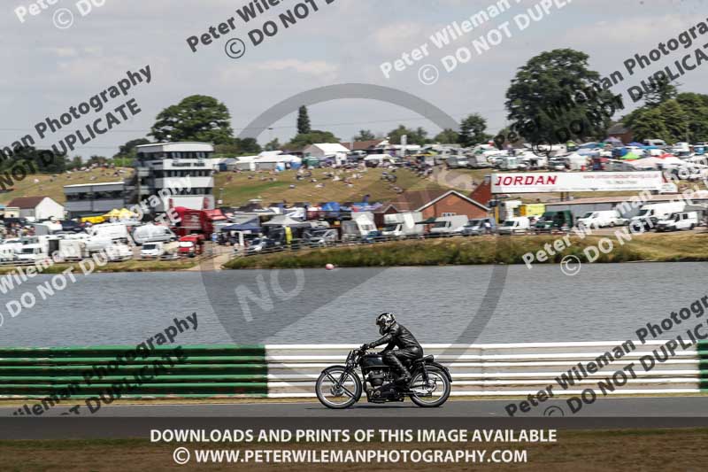 Vintage motorcycle club;eventdigitalimages;mallory park;mallory park trackday photographs;no limits trackdays;peter wileman photography;trackday digital images;trackday photos;vmcc festival 1000 bikes photographs