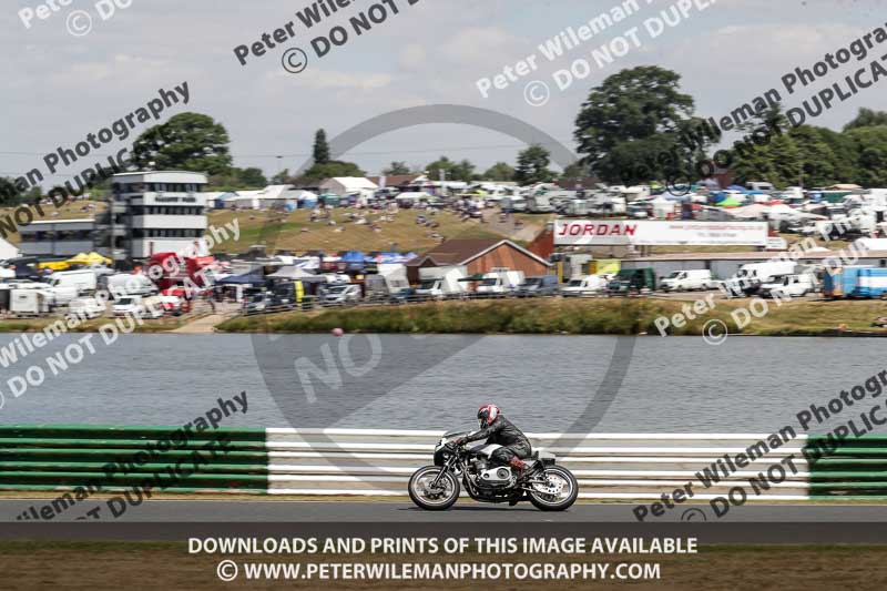 Vintage motorcycle club;eventdigitalimages;mallory park;mallory park trackday photographs;no limits trackdays;peter wileman photography;trackday digital images;trackday photos;vmcc festival 1000 bikes photographs
