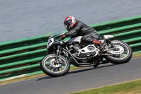 Vintage-motorcycle-club;eventdigitalimages;mallory-park;mallory-park-trackday-photographs;no-limits-trackdays;peter-wileman-photography;trackday-digital-images;trackday-photos;vmcc-festival-1000-bikes-photographs