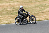 Vintage-motorcycle-club;eventdigitalimages;mallory-park;mallory-park-trackday-photographs;no-limits-trackdays;peter-wileman-photography;trackday-digital-images;trackday-photos;vmcc-festival-1000-bikes-photographs