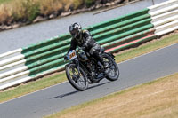 Vintage-motorcycle-club;eventdigitalimages;mallory-park;mallory-park-trackday-photographs;no-limits-trackdays;peter-wileman-photography;trackday-digital-images;trackday-photos;vmcc-festival-1000-bikes-photographs