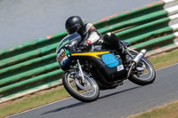Vintage-motorcycle-club;eventdigitalimages;mallory-park;mallory-park-trackday-photographs;no-limits-trackdays;peter-wileman-photography;trackday-digital-images;trackday-photos;vmcc-festival-1000-bikes-photographs
