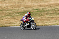 Vintage-motorcycle-club;eventdigitalimages;mallory-park;mallory-park-trackday-photographs;no-limits-trackdays;peter-wileman-photography;trackday-digital-images;trackday-photos;vmcc-festival-1000-bikes-photographs